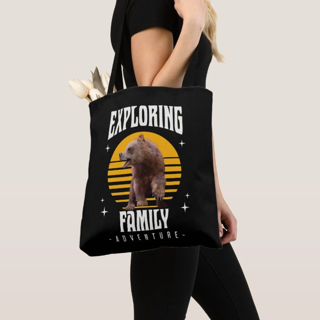 Bolsa Tote Férias de Família Combinando Urso Aventura Estilo (Close Up)