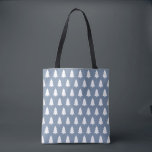 Bolsa Tote Fesage Vintage Blue White Christmas Tree<br><div class="desc">Papel de embrulho de Natal moderno e simples,  com padrão branco de árvore de Natal sobre fundo azul de colheita,  papel festivo na moda escandinavo para todos os presentes de Natal. Desenvolvido exclusivamente para você pelo Happy Dolphin Studio!</div>