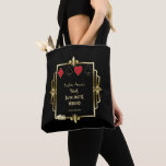 Bolsa Tote Fim de semana do Excelente do Casino de Vegas Gats<br><div class="desc">Excelente Dourado de luxo Gatsby Art Deco Vegas Bachelorette Weekend Casino Royale Style design. Ele apresenta uma falsa Deco de Arte de ouro de um 1920 ruivo, Excelente Gatsby Style, ouro real Fleur-de-lis, trajes de cartas de jogar, par de dados. Use a ferramenta Personalizar para adicionar suas informações. Mais ideias...</div>