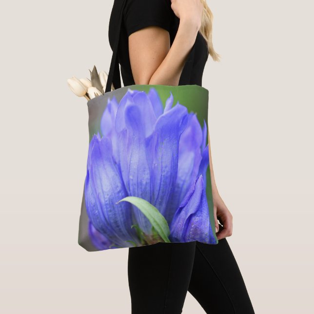 Bolsa Tote Flor de Genciana Azul Pálido em Flor (Close Up)