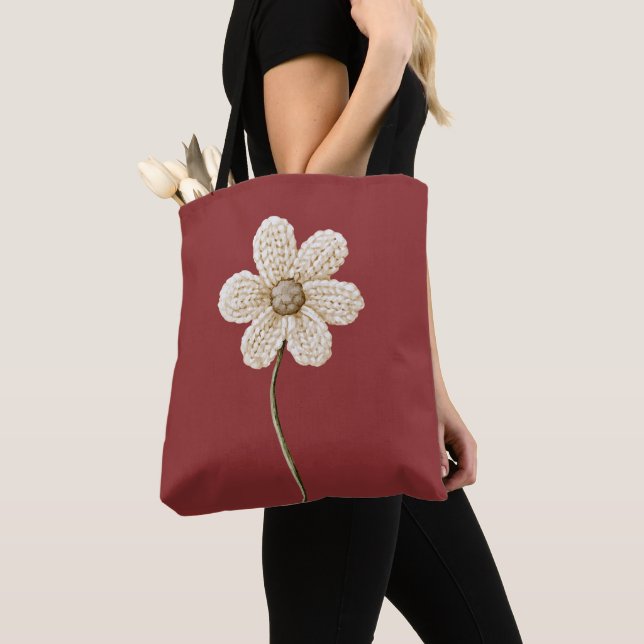 Bolsa Tote Flor de Malha Falsa Creme Vermelho Borgonha (Close Up)