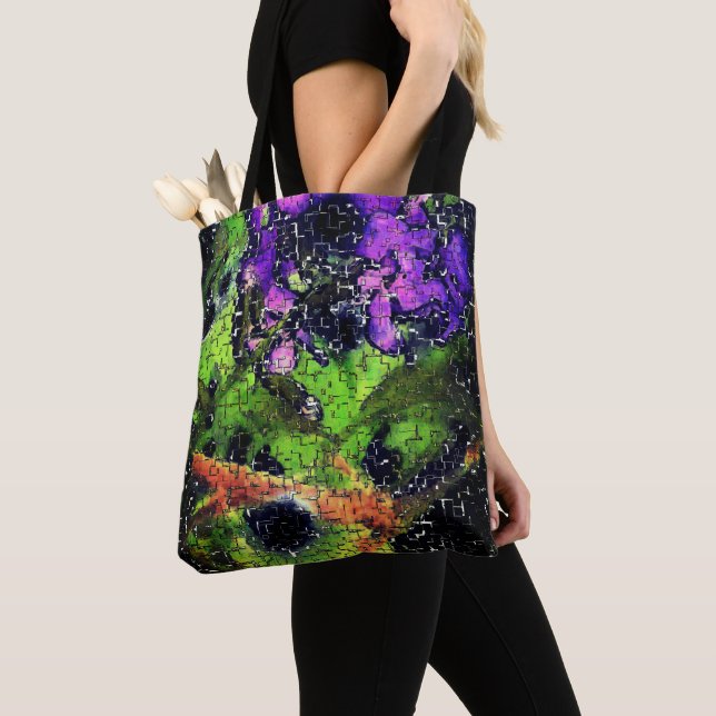 Bolsa Tote Flor e folhas, envelhecidas em mosaico esculpido (Close Up)
