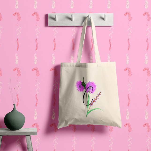 Bolsa Tote Flor violeta aquarela com a sua inicial.  (Criador carregado)
