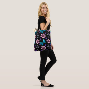 Bolsa Tote Floral Rosa Caprichosa e Borboleta Azul Sem Costur