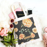 Bolsa Tote Flores Amarelas Modernas e Presente Personalizado<br><div class="desc">Este belo design de flores aquáticas modernas apresenta flores amarelas brilhantes e alegres organizadas em um belo buquê. O trabalho de arte é criado por meio do delicado e translúcido meio de aquarela, que dá às flores uma qualidade macia e sonolenta. O design pode ser personalizado com um nome de...</div>