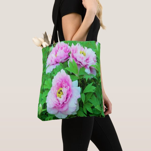 Bolsa Tote Flores Elegantes de Pêonias de Árvore Rosa com Cen (Close Up)