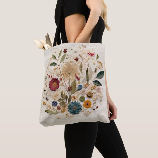 Bolsa Tote Flores Prensadas Jardim Caprichoso Boêmio (Close Up)