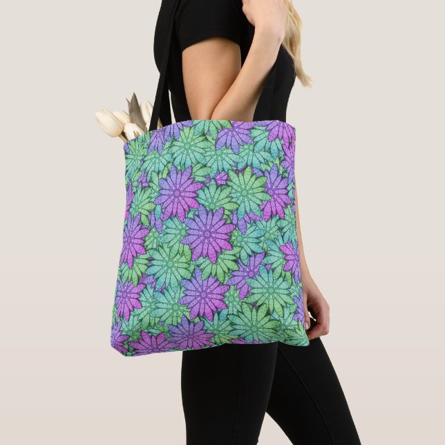Bolsa Tote Flores roxas e verdes divertidas (Close Up)