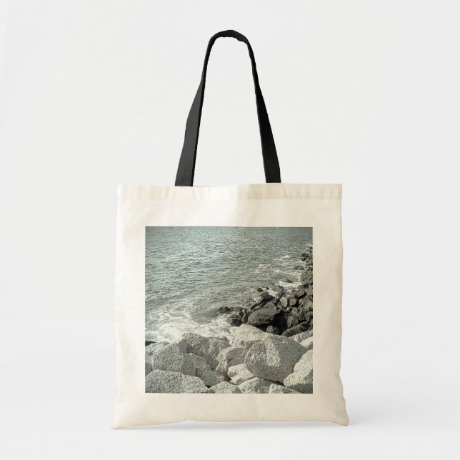 Bolsa Tote Foto em preto e branco de uma costa de oceano Rock (Frente)
