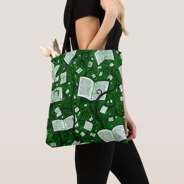 Bolsa Tote Fundo dos Livros Verdes (Close Up)