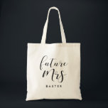 Bolsa Tote Futuro Sra. Future Bride<br><div class="desc">Traga presentes legal e personalizáveis para o futuro Sra. enquanto espera pelo grande dia.</div>