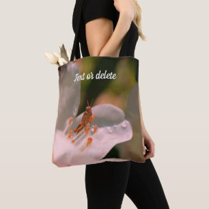 Bolsa Tote Gafanhoto Pequeno Na Flor Azalea Personalizada