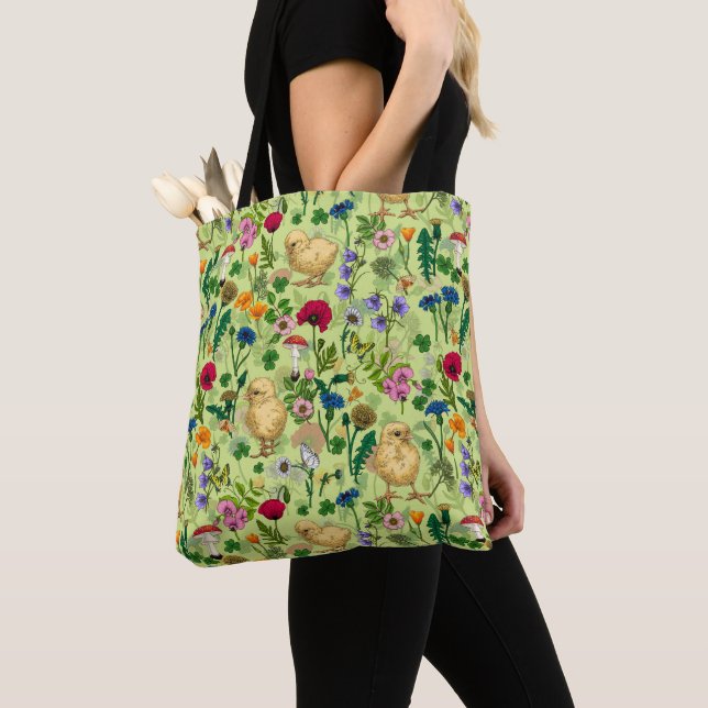 Bolsa Tote Galinhas e flores silvestres em verde-orvalho (Close Up)