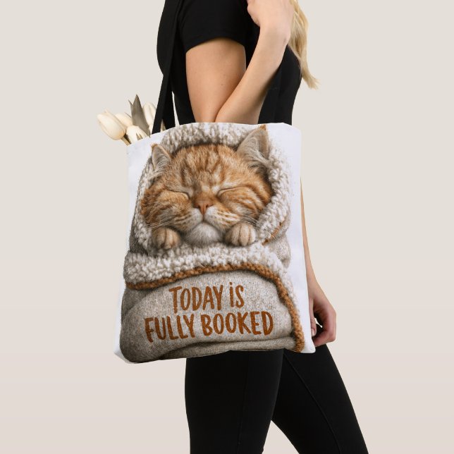 Bolsa Tote Gatinho Ginger Adormecido Envolvido em Cobertor Fo (Close Up)