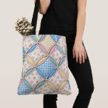 Bolsa Tote Gingham Cathedral Window Quilt Design<br><div class="desc">A seamless background featuring pastel gingham patterns and floral prints in a cathedral window quilt design</div>