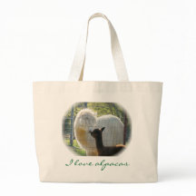 A alpaca beija o saco