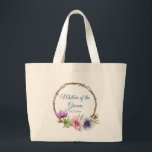 Bolsa Tote Grande Casamento de Flor com Anêmona de Aquarela<br><div class="desc">Estes sacos de tota de casamento apresentam um elegante roteiro azul sobre um fundo branco rodeado por lindas flores Anêmonas em rosa, lavanda, azul, roxo e violeta com folhas verdes. O texto pode ser personalizado editando as caixas de texto. Projetado para você pelo Evco Studio © em www.zazzle.com/store/evcostudio #casamento #mãedoquarto...</div>