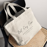 Bolsa Tote Grande Melhor Dia de Casamento Simples Limpo Nunca Minima<br><div class="desc">Uma bolsa de dia de casamento simples e na moda, "melhor dia de sempre", num estilo moderno de design minimalista, com uma tipografia escrita à mão em preto clássico e branco, escrita num estilo informal e informal. O texto pode ser facilmente personalizado para um único design único para o seu...</div>
