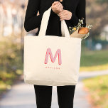 Bolsa Tote Grande Nome Personalizado 3D do Modern Cut Fun Monograma<br><div class="desc">Saco de monogramas bonitos com seu nome personalizado como uma inicial de sombra em vermelho e rosa. Moderno,  minimalista,  simples e divertido,  esta design movida pela tipografia dá um legal dom personalizado!</div>