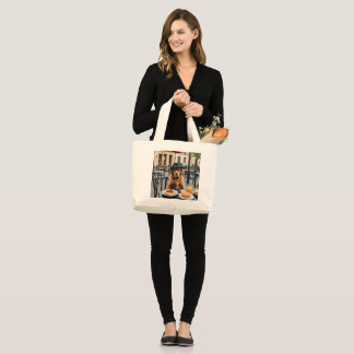 Bolsa Tote Grande Pup Parisiense - Café Chic Tote Bag