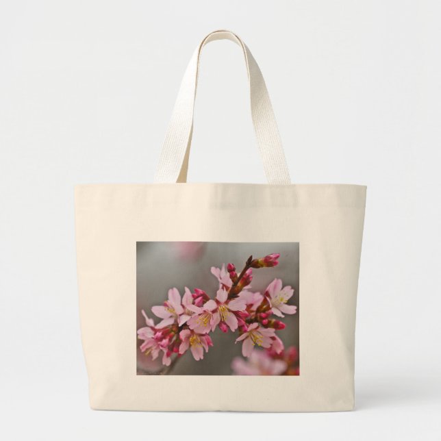 Bolsa Tote Grande Rosa Contra Uma Cinza Céu Japonês Blossomas De Cer (Frente)