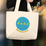 Bolsa Tote Grande Stand out Cute Motivational Ducks<br><div class="desc">Add a splash of positivity to your day with these cheerful swimming ducks paired with an uplifting message. Featuring charming ducks gliding across the water alongside encouraging words, this design combines calming nature imagery with feel-good inspiration — perfect for brightening someone’s mood or adding a little motivation to everyday life....</div>