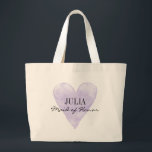 Bolsa Tote Grande Vintage madrinha de casamento de coração roxo gran<br><div class="desc">Lavanda elegante, cor d'água roxa, madrinha de casamento cardíaca, grandes sacos de tote de tamanho superior. A pintura a cores lilás personalizadas, com símbolo de amor, brides, sacos de tote para noiva da equipe. Bonito vintage parece design com texto tipográfico de script elegante e nome personalizado. Faça um para damas...</div>