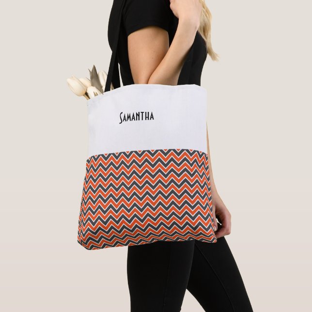 Bolsa Tote Halloween Chevron Bold Orange Black White Name (Close Up)