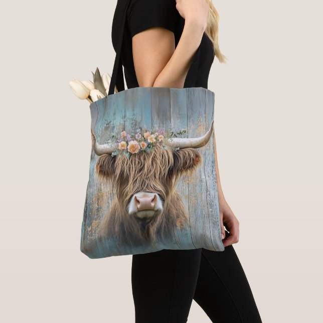 Bolsa Tote Highland Cow Floral Crown Rustic Eleghouse (Close Up)