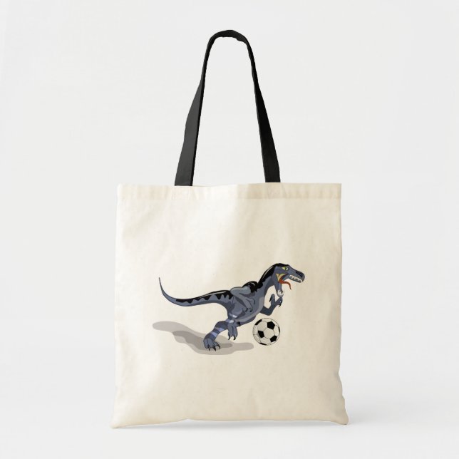 Bolsa Tote Ilustração De Um Dinossauro Raptor Jogando Futebol (Frente)