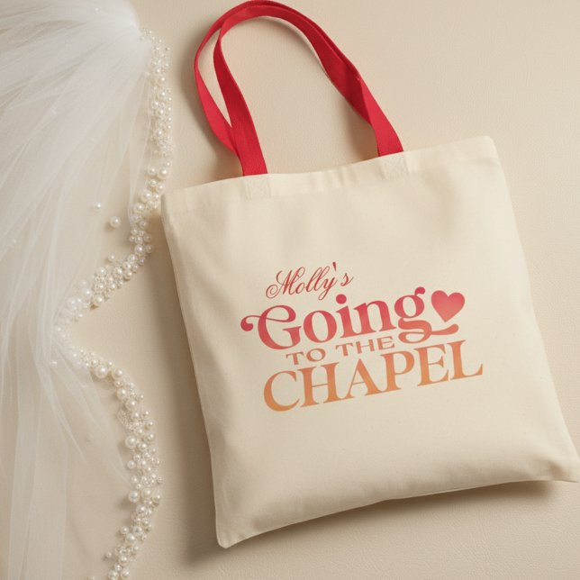 Bolsa Tote Ir para a Capela - Partido do Casamento Personaliz (Send the bride off in style with this trendy "Going to the Chapel" design!)