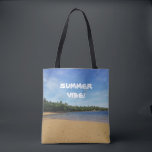 Bolsa Tote Jomalig Island Summer<br><div class="desc">Consiga aquela vibração e onda de calor no verão com este saco de tote fofo e legal com a areia ouro da ilha Jomalig,  Filipinas.</div>