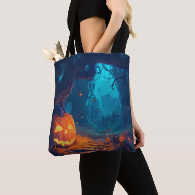 Bolsa Tote Lanterna da Floresta no Halloween (Close Up)