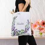 Bolsa Tote Lavanda eucalyptus greenery nome floral script<br><div class="desc">Fundo branco,  decorado com flores lavandas e verde de eucalipto. Personalize e adicione seu nome. Letras negras.</div>