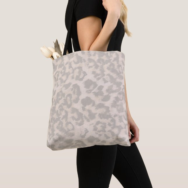 Bolsa Tote Leopardo bege. (Close Up)