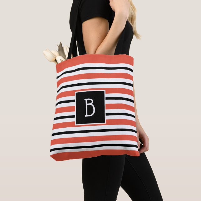 Bolsa Tote Listras Branco Preto e Laranja Vermelho Monogramad (Close Up)