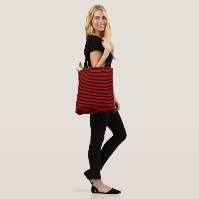 Bolsa Tote Listras Pretas e Vermelhas (No(a) Modelo)