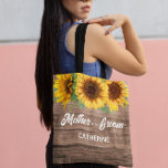 Bolsa Tote Mãe de girassol do presente do noivo<br><div class="desc">Design de girassol russo. Simples e Elegante. Este modelo de Bandeja de Chá de panela combina duas fontes diferentes para uma aparência mais dinâmica. Caso precise de personalização para o design,  entre em contato comigo: szdesigns2021@gmail.com</div>