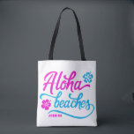 Bolsa Tote Magenta Aloha Beaches Summer Pun Personalizado<br><div class="desc">A Aloha Rosa Quente Pega O Jogo De Verão Personalizado Tote Bag. Saco de tota de verão festivo e colorido,  com a letra "Aloha Beaches",  com sotaque floral de hibisco em magenta e azul. Esta bolsa de tote de trocadilho é perfeita como um presente personalizado.</div>