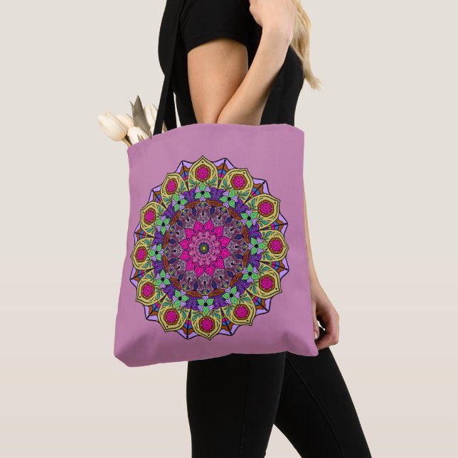 Bolsa Tote Mandala 12 Mostarda Flor Rosa em Mauve - (Close Up)