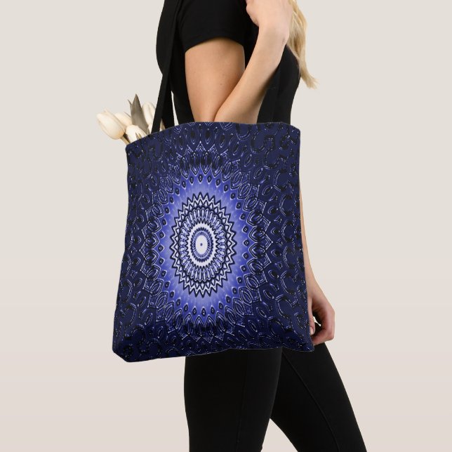 Bolsa Tote Mandala em azul...... (Close Up)