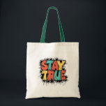 Bolsa Tote Mantenha-se fiel à barra de ferramentas - Autentic<br><div class="desc">Faça uma declaração com este saco de totas exclusivo que contém a frase empoderadora 'STAY TRUE' em letras coloridas e em negrito. Perfeito para uso diário, compro ou como presente para amigos e familiares que valorizam autenticidade e individualidade. Feita com materiais de alta qualidade, esta bolsa de tote é funcional...</div>
