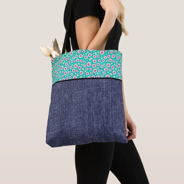 Bolsa Tote Margaridas rosa e jeans (Close Up)
