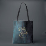 Bolsa Tote Marinho Blue Watercolor e Dourada Mãe da Noiva<br><div class="desc">Marinho Azul & Teal Watercolor & Dourado Glam Perfect para outono ou Casamento no inverno Monograma Mãe dos sacos de tote de noiva com letra lendária de Mão Lotada! Verifique meu compro para ver toda a coleção de casamento com este design!</div>