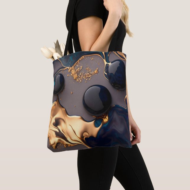 Bolsa Tote Mármore Líquido Dourado Meia-Noite (Close Up)