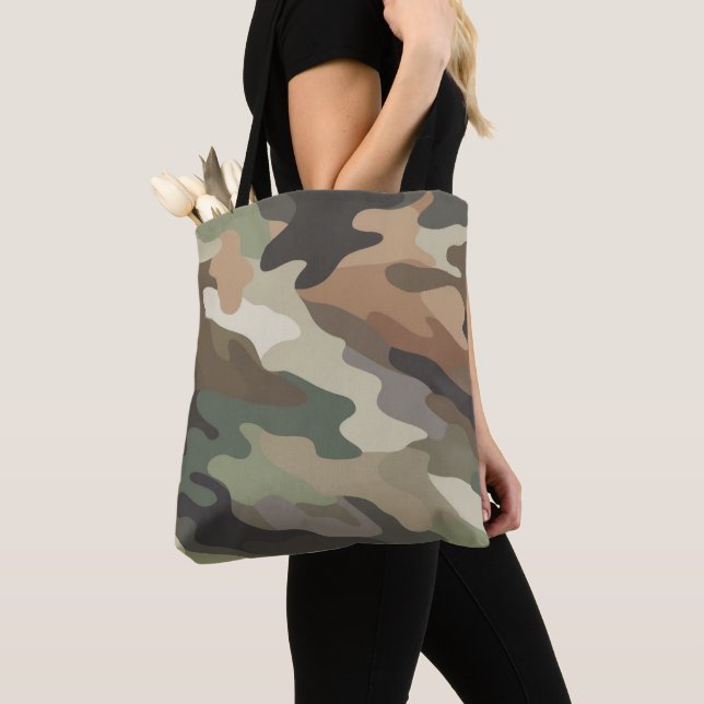 Bolsa Tote Modern Eye Catching Camo Carryall (Close Up)