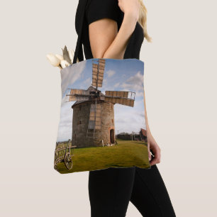 Bolsa Tote Moinho de vento em campo verde e nuvens brancas e 