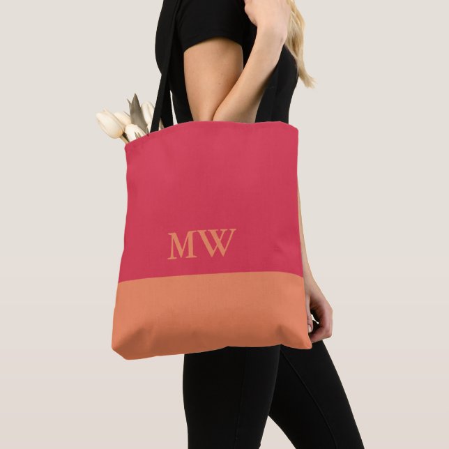 Bolsa Tote Monograma com Bloco de Cor Rosa Escuro  (Close Up)