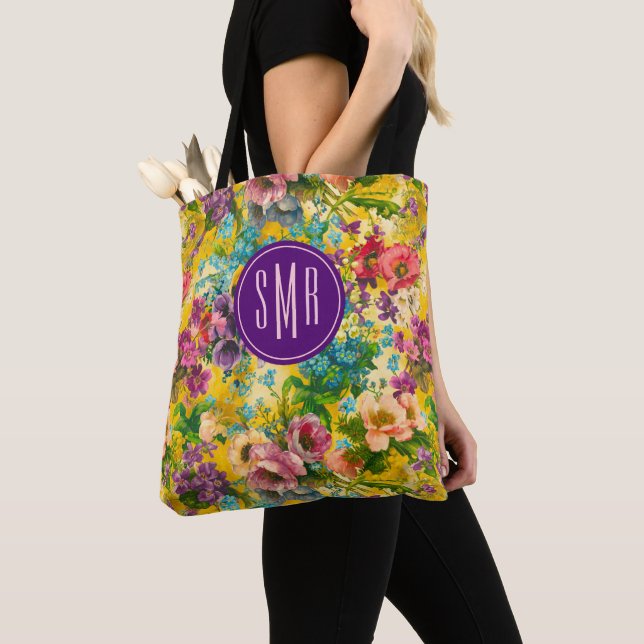 Bolsa Tote Monograma do padrão floral amarelo púrpura da vind (Close Up)