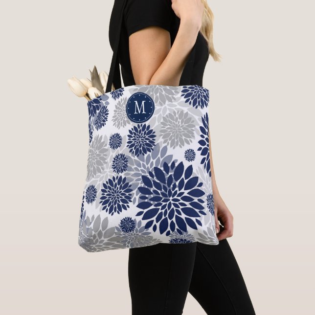 Bolsa Tote Monograma Floral da Cinza marinho Azul (Close Up)
